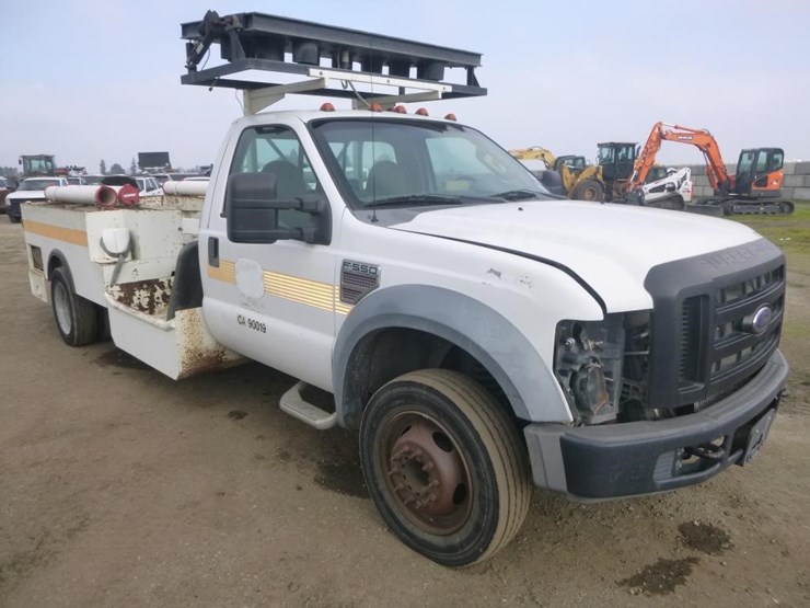 2008-ford-f550-image-3
