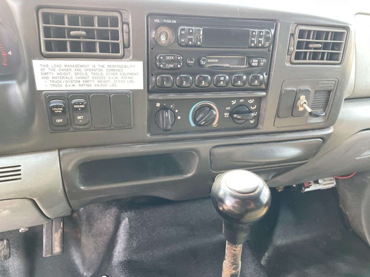 2001-ford-f650-image-13