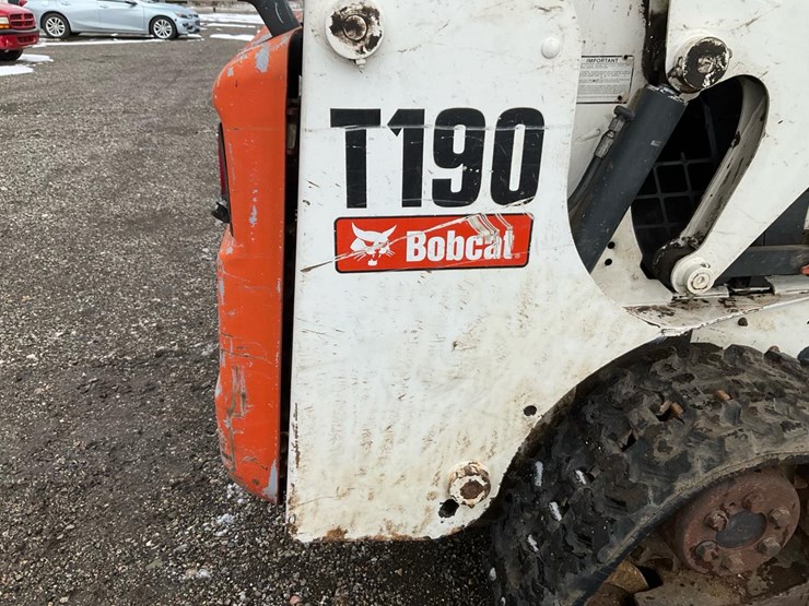 2007-bobcat-t190-image-30