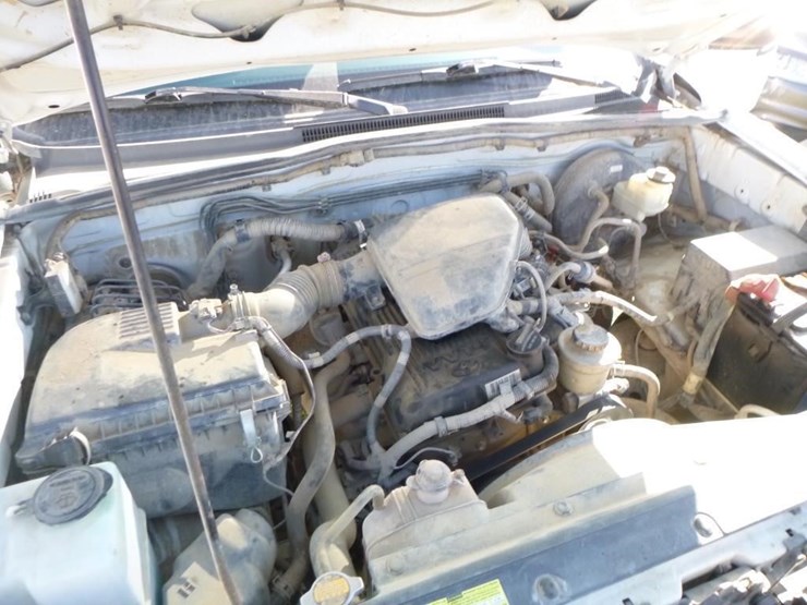 2014-toyota-tacoma-image-16