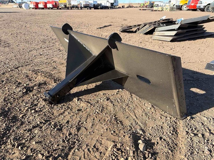 skid-steer-hitch-receiver-image-1