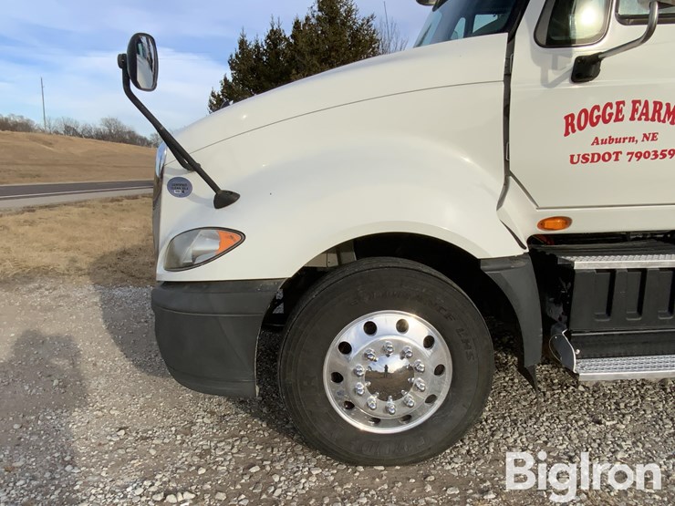 2016-international-prostar-image-16