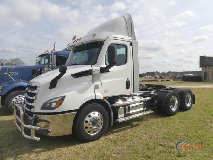2021-freightliner-cascadia-116-image-21
