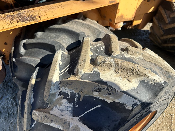 case-maxi-sneaker-image-66