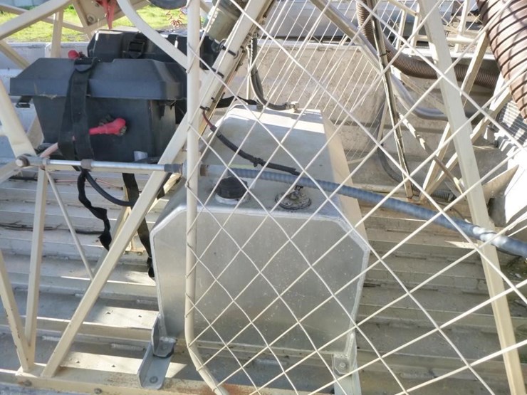 2001-unknown-trailer-image-18