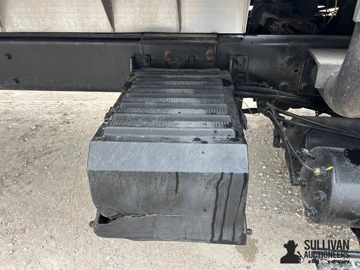 2006-international-7600-image-19