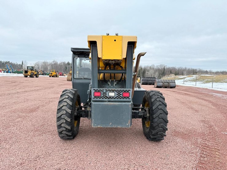 2014-gehl-rs10-55-image-5