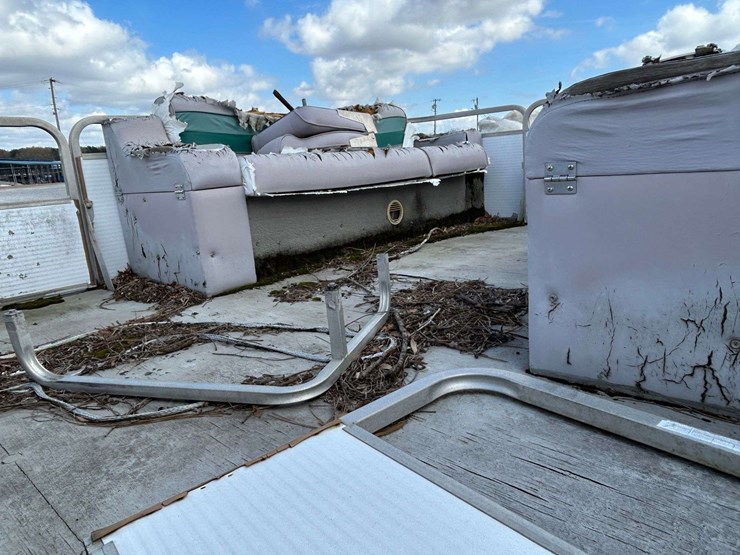 1993-sweetwater-pontoon-boat-(no-trailer)-image-40