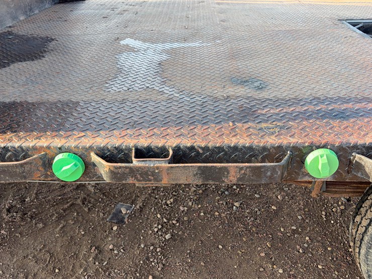 2001-chevrolet-c3500-image-11