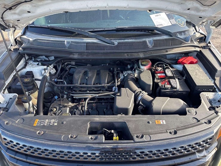 2015-ford-explorer-image-6