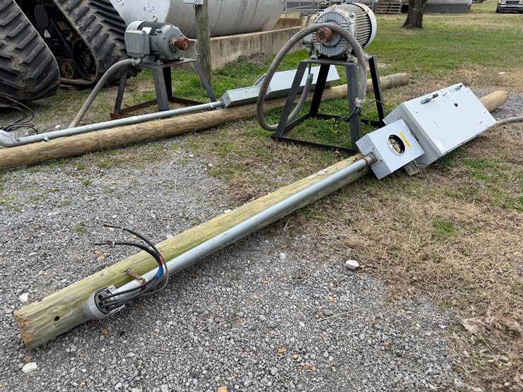 #41002-•-worldwide-3-phase-electric-motor-w/pole,-meter-loop,-and-breaker-box-image-1