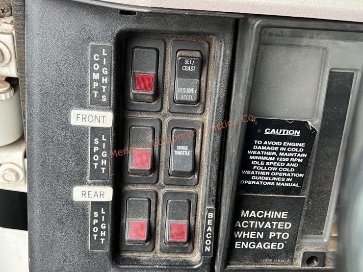 1999-international-4000-image-32