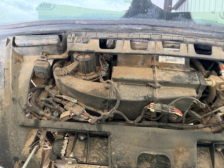 john-deere-gator-image-37