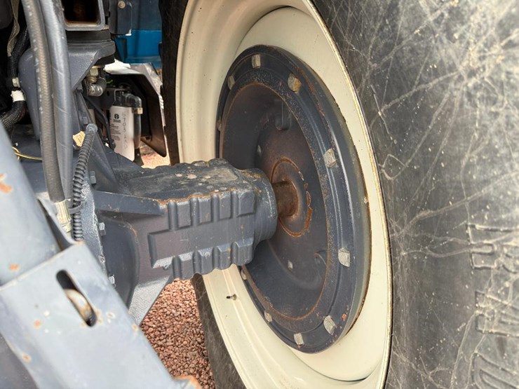 new-holland-8770-image-31