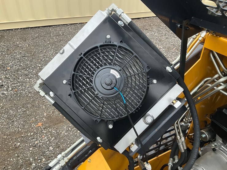 #1009-•-unused-2025-zjz-380-mini-skid-steer-loader-image-16