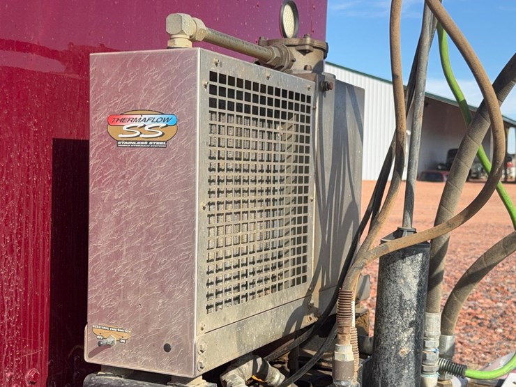 2004-kenworth-w900-image-21