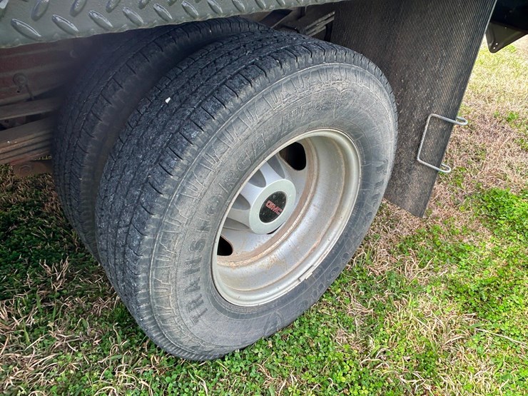 2015-gmc-3500hd-image-17