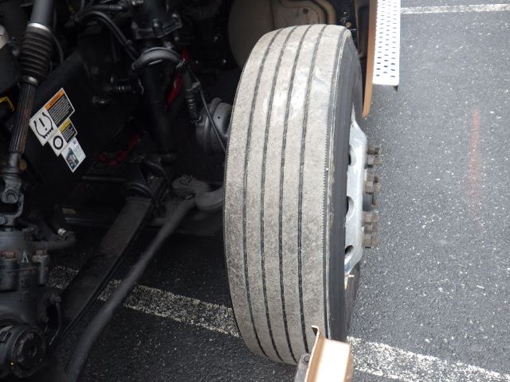 2022-kenworth-t680-image-20