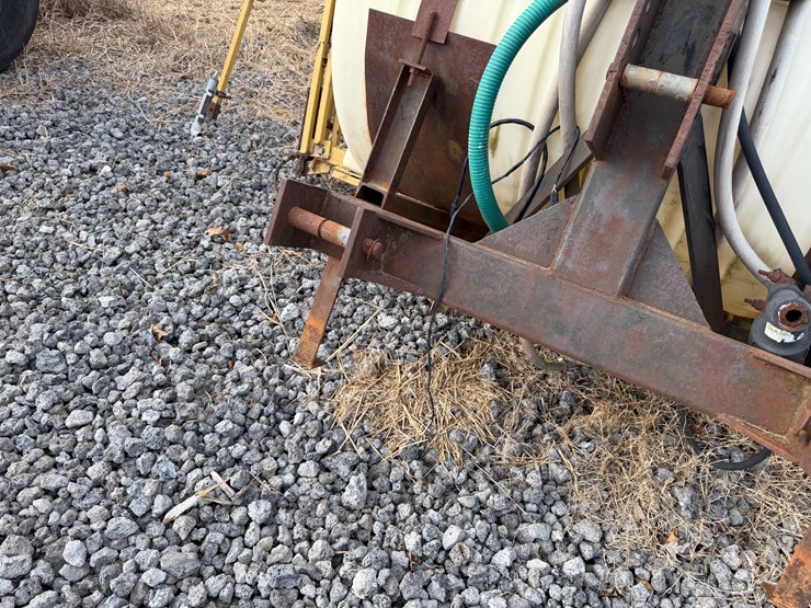 #41046-•-42'-250-gallon-3pt-sprayer-image-13