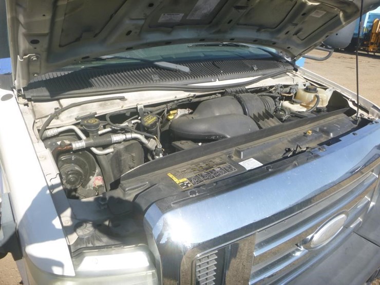 2014-ford-e450-image-11