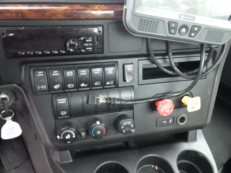 2018-international-prostar-image-17