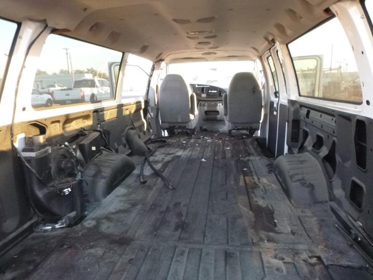 2008-ford-e350-image-18