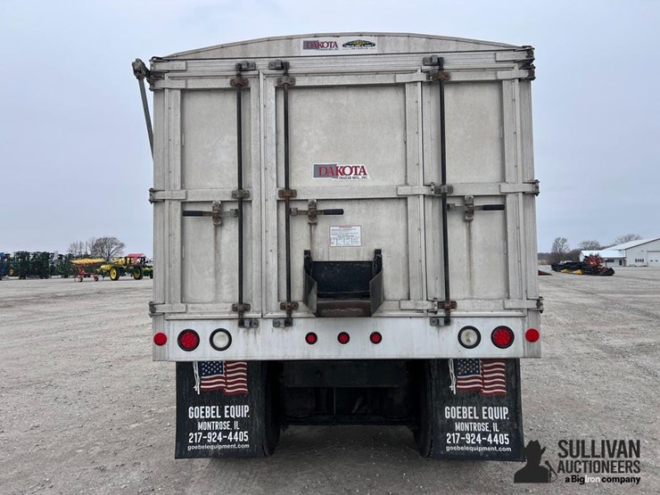 2006-international-7600-image-6