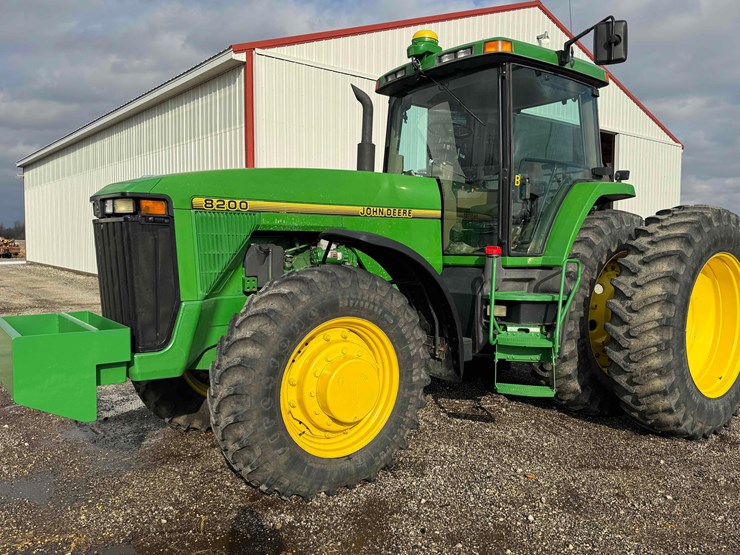 1995-john-deere-8200-image-11