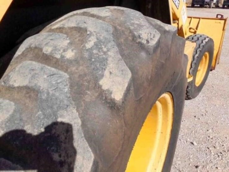 john-deere-310d-image-7