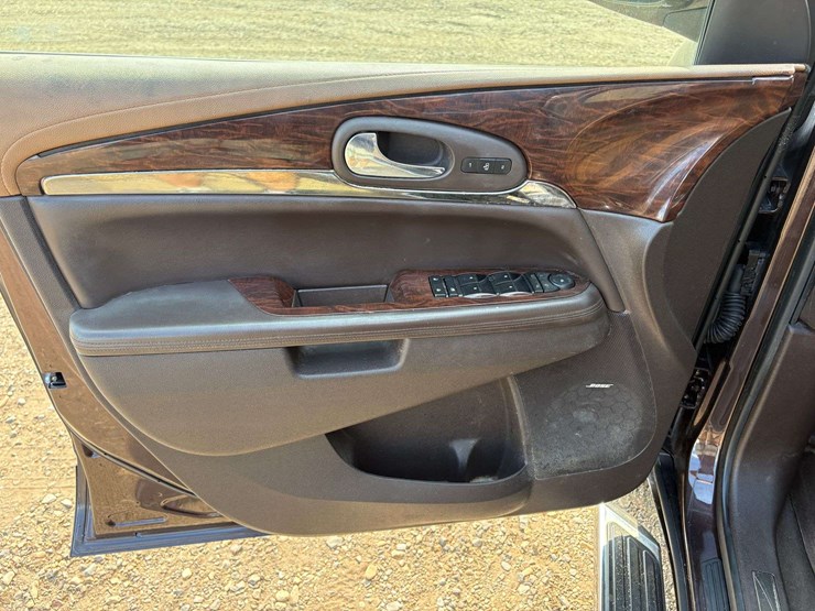 2016-buick-enclave-image-13