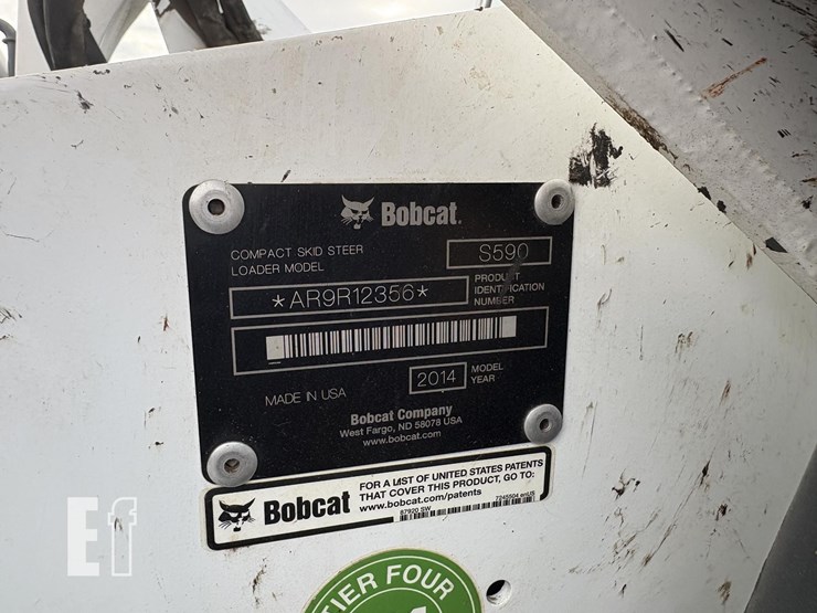 2014-bobcat-s590-image-10