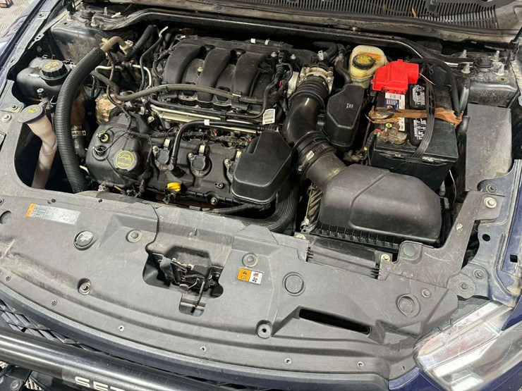 2017-ford-taurus-4-door-sedan-police-package-(132,339-miles)-image-20