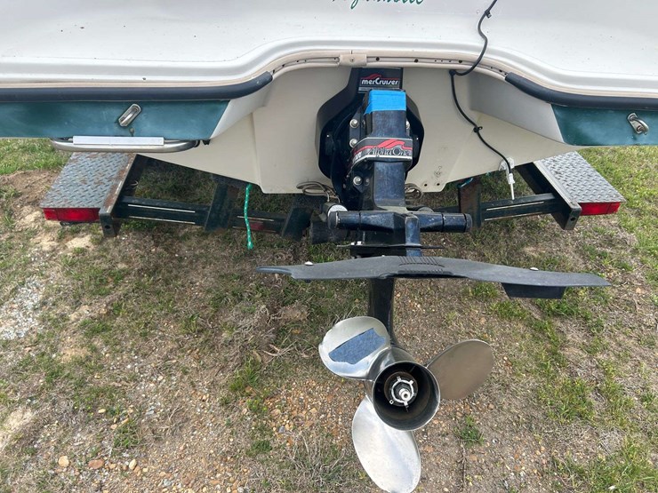 1996-vip-18'-ski-boat-image-16