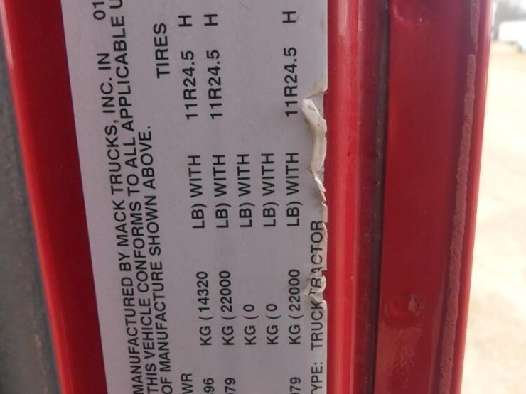 2012-mack-chu613-truck-tractor,-s/n-1m1an09y9cm008352:-mack-mp8-eng.,-eaton-13-sp.,-wet-line,-air-brakes,-air-ride-cab,-camelback-susp.,-sliding-5th-wheel,-dual-stacks,-24.5-tires,-59k-mi.-image-22