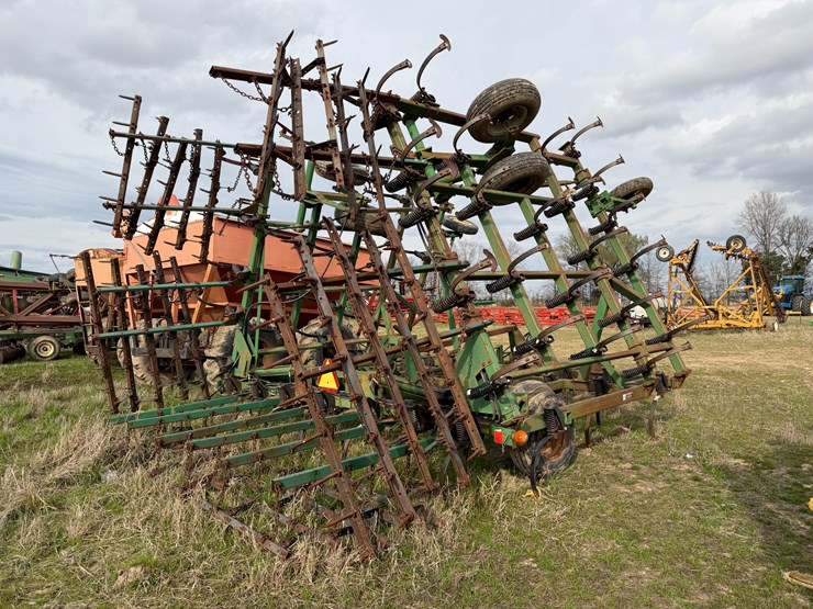 john-deere-40-image-3