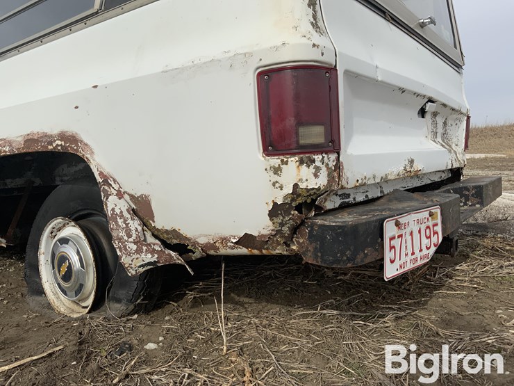 1981-chevrolet-custom-deluxe-image-18