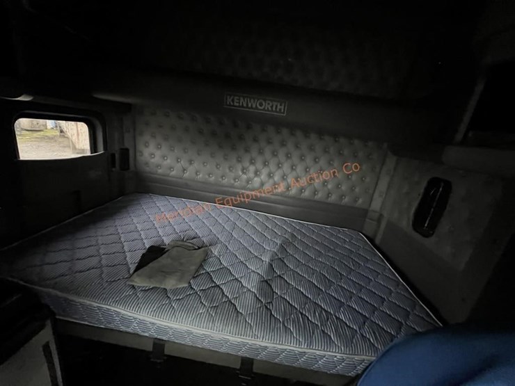 2012-kenworth-t600-image-36