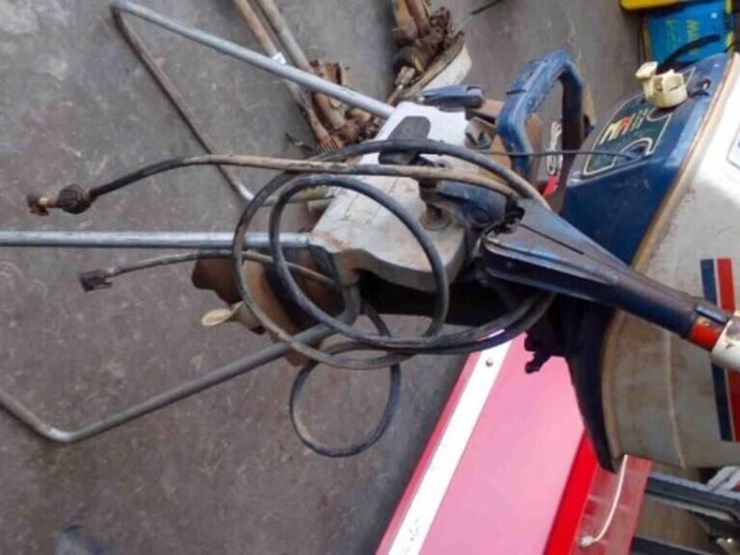 evanrude-6-fisherman-boat-motor/stand-image-3