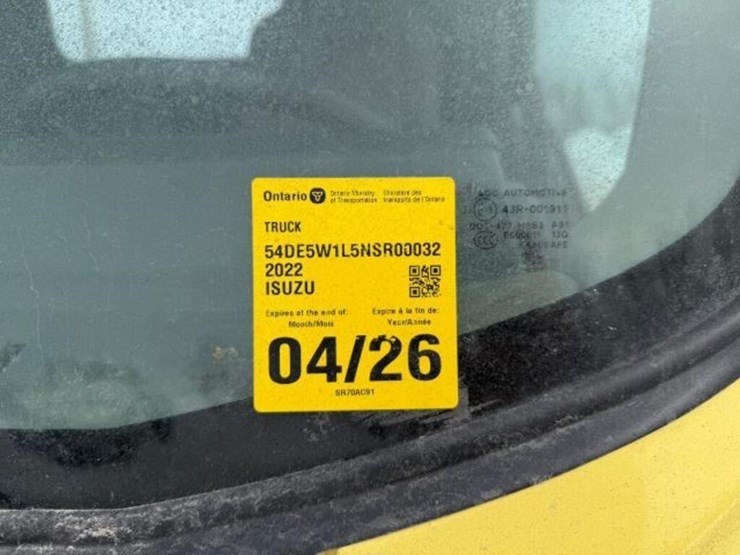 2022-isuzu-nrr-image-10