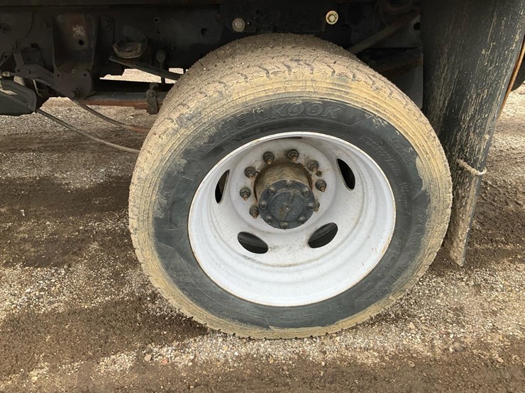 2019-ford-f550-xl-image-26