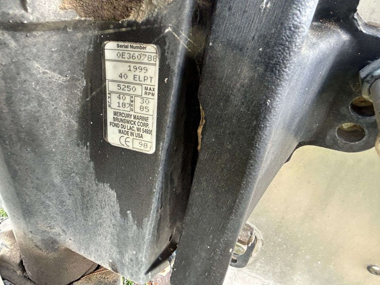 1999-bass-tracker-pro-team-165-boat-w/trailer-image-13