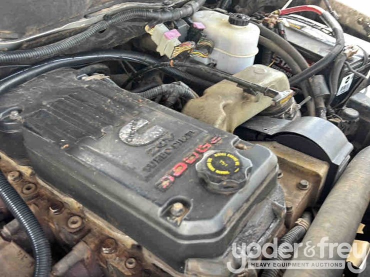 2004-dodge-ram-3500-image-28