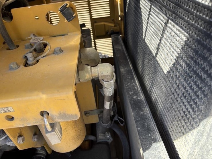 caterpillar-143h-image-69