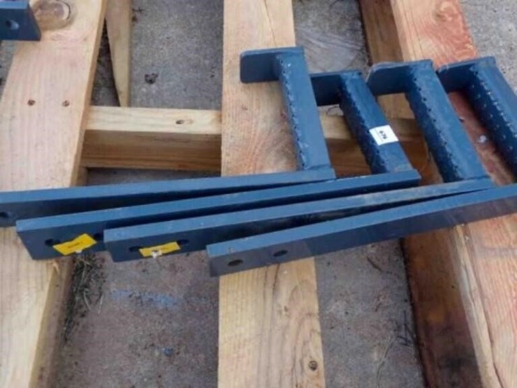 3--metal-steps-8"-wide-x-15½-"-tall-image-1