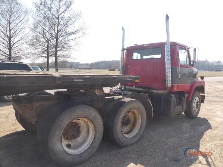 1984-international-s2200-image-2