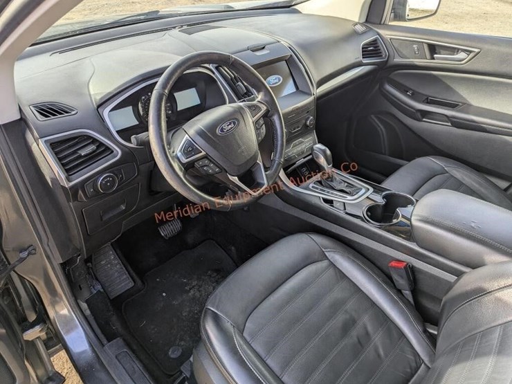 2016-ford-edge-sel-image-11