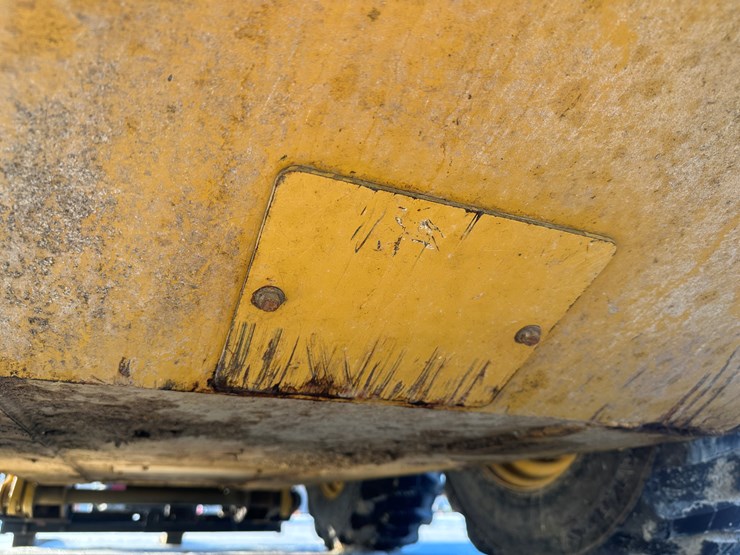 2018-caterpillar-236d-image-49