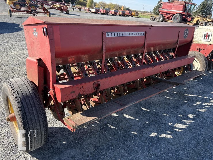 massey-ferguson-33-image-4