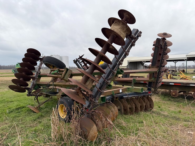 john-deere-630-image-4