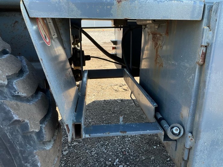 2015-skyjack-sj7135rt-image-59